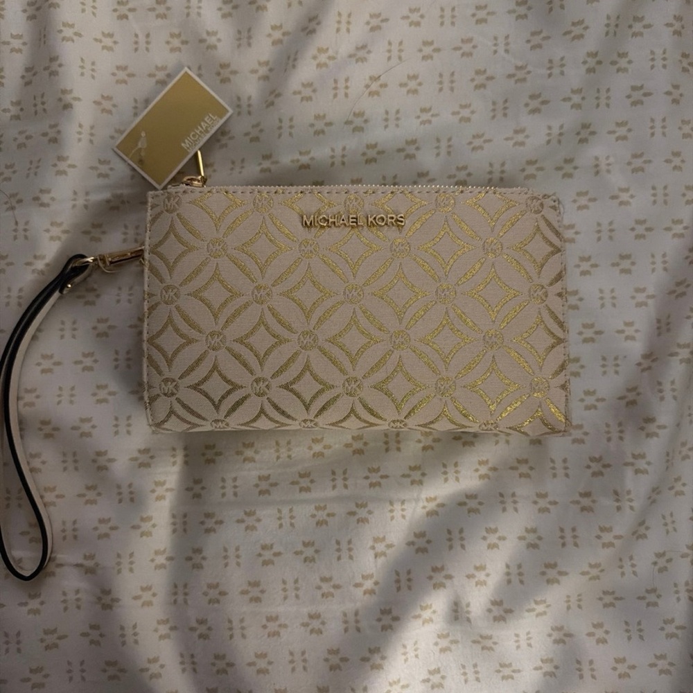Michael Kors Cream & Gold Patterned Wristlet